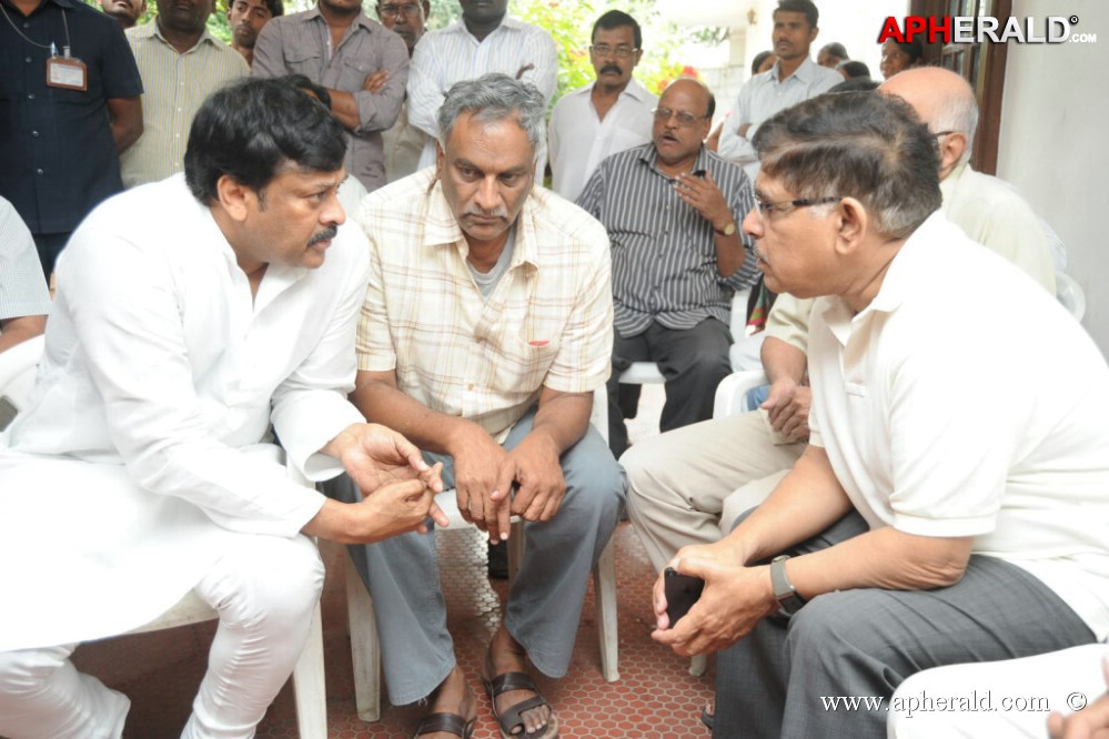 Vadde Ramesh Condolences Photos