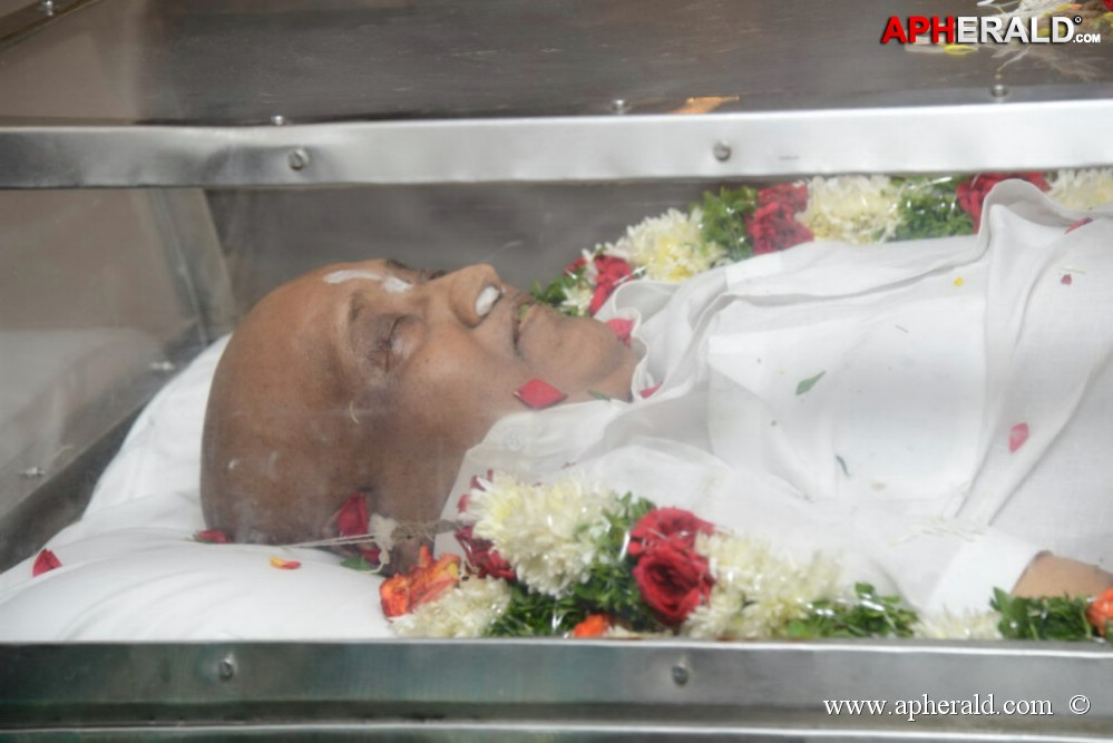 Vadde Ramesh Condolences Photos