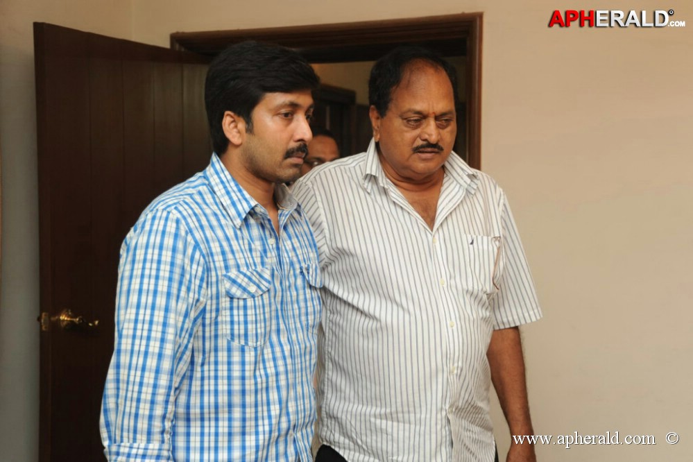 Vadde Ramesh Condolences Photos
