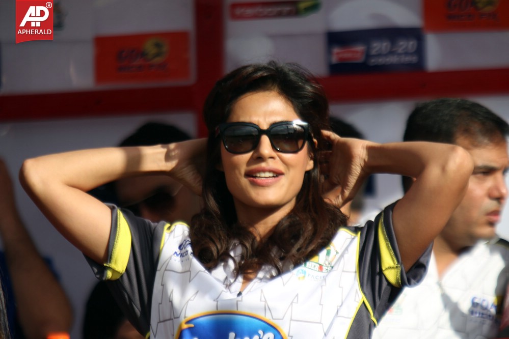 CCL 4 Veer Marathi Vs Mumbai Heroes Match