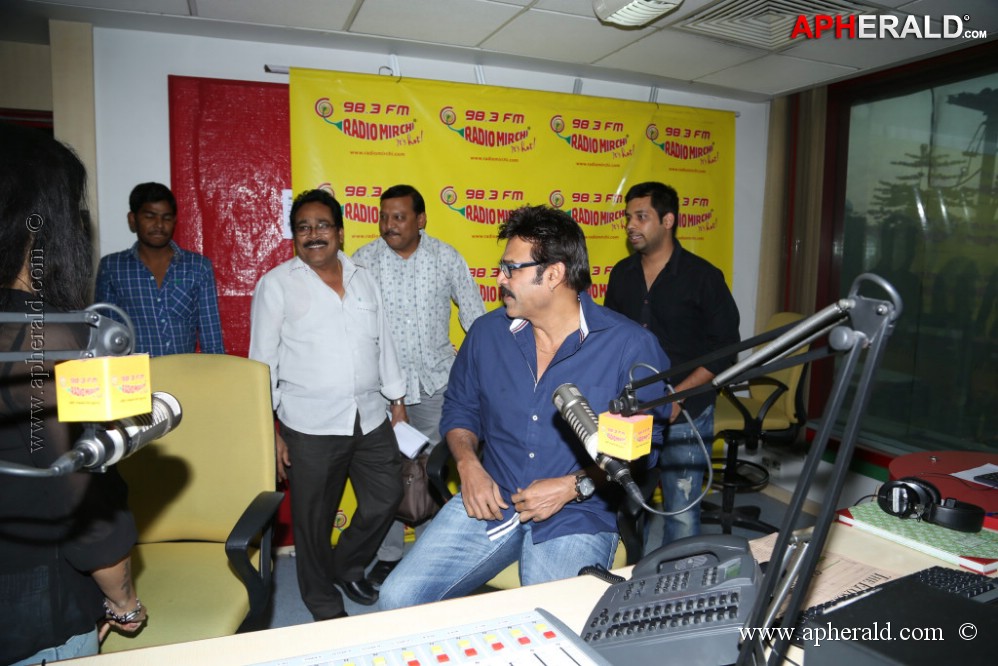 Venkatesh Promotes Masala at Radio Mirchi