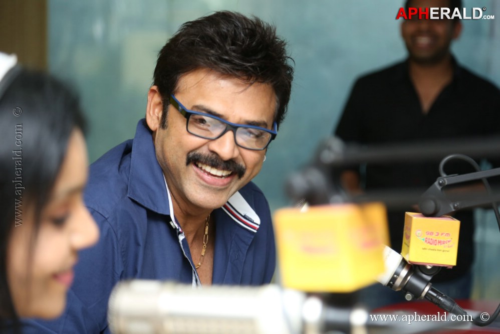 Venkatesh Promotes Masala at Radio Mirchi