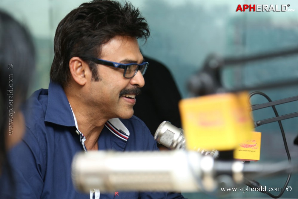 Venkatesh Promotes Masala at Radio Mirchi