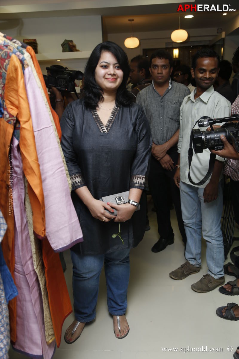 Vestitii Designer Store Launch