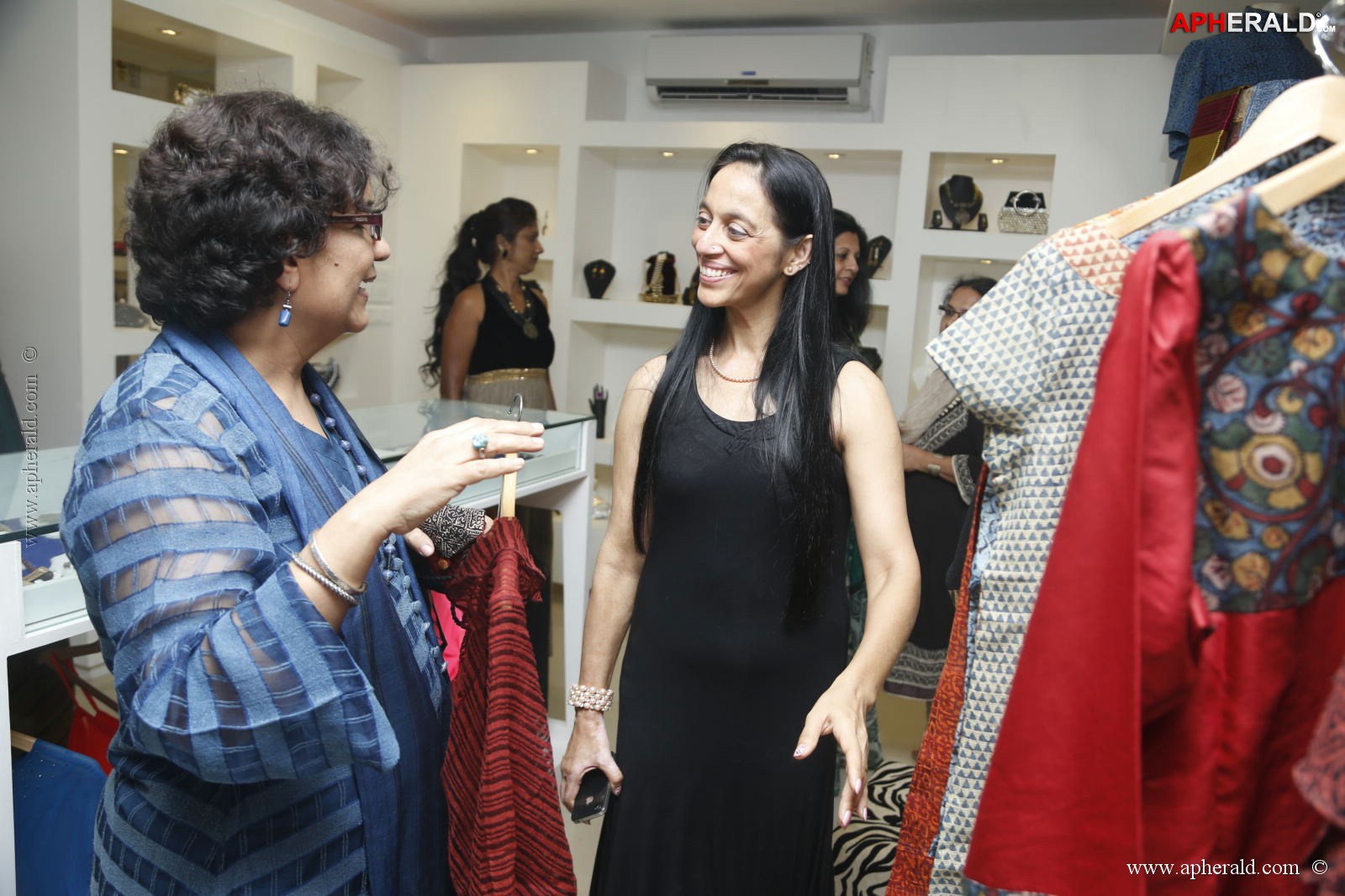 Vestitii Designer Store Launch