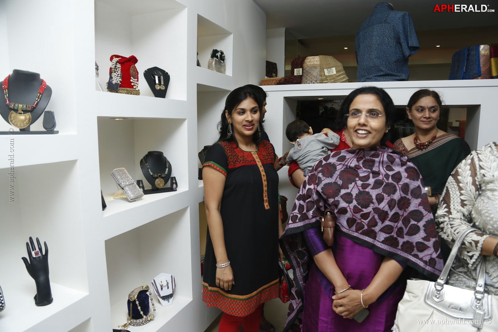 Vestitii Designer Store Launch