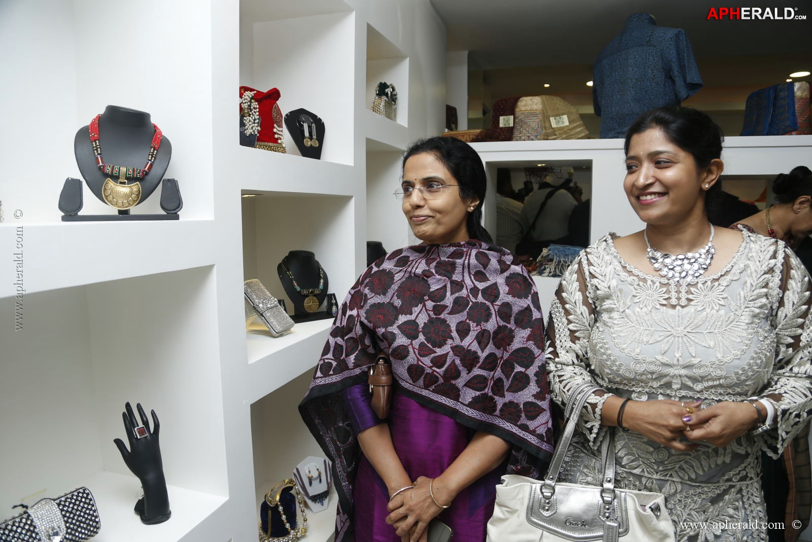 Vestitii Designer Store Launch