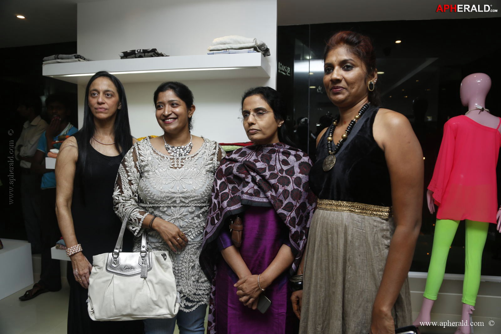 Vestitii Designer Store Launch