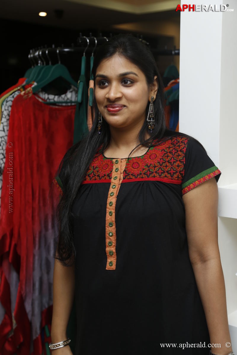 Vestitii Designer Store Launch