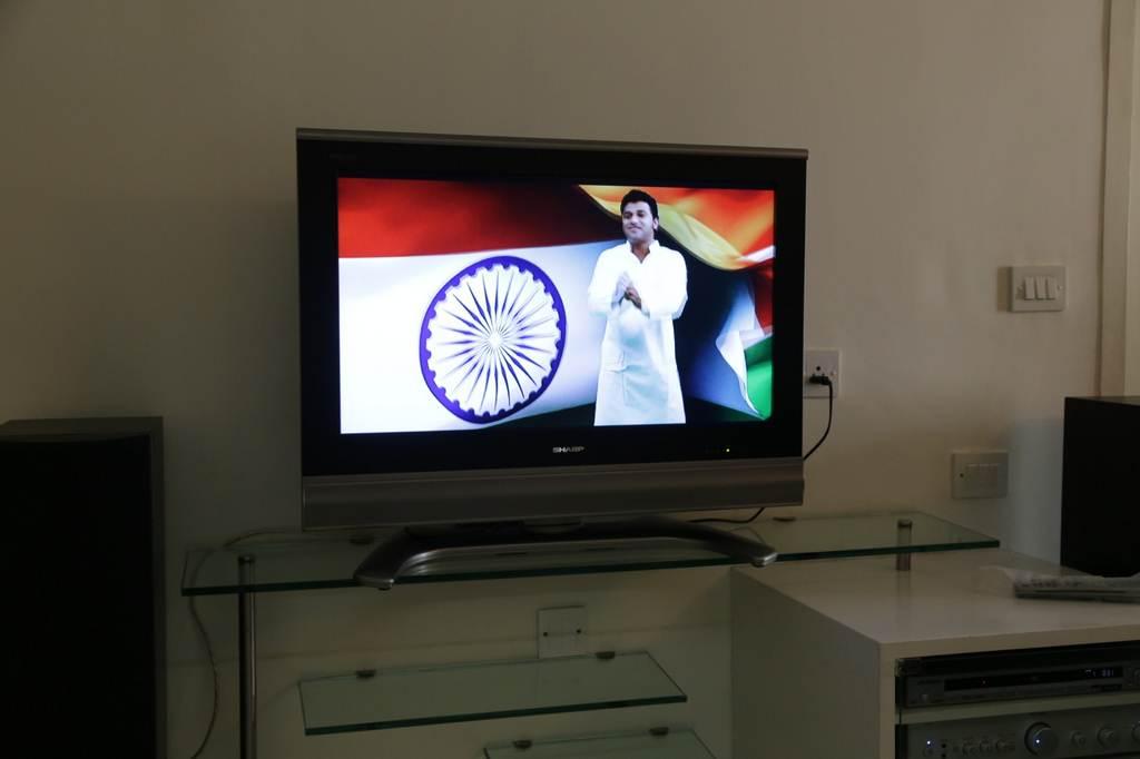 Vijay Launch Devi Sri Prasad US Tour Promo Song