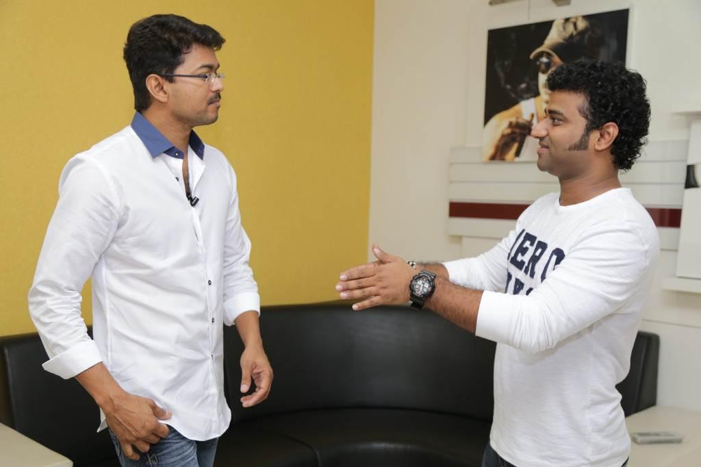 Vijay Launch Devi Sri Prasad US Tour Promo Song