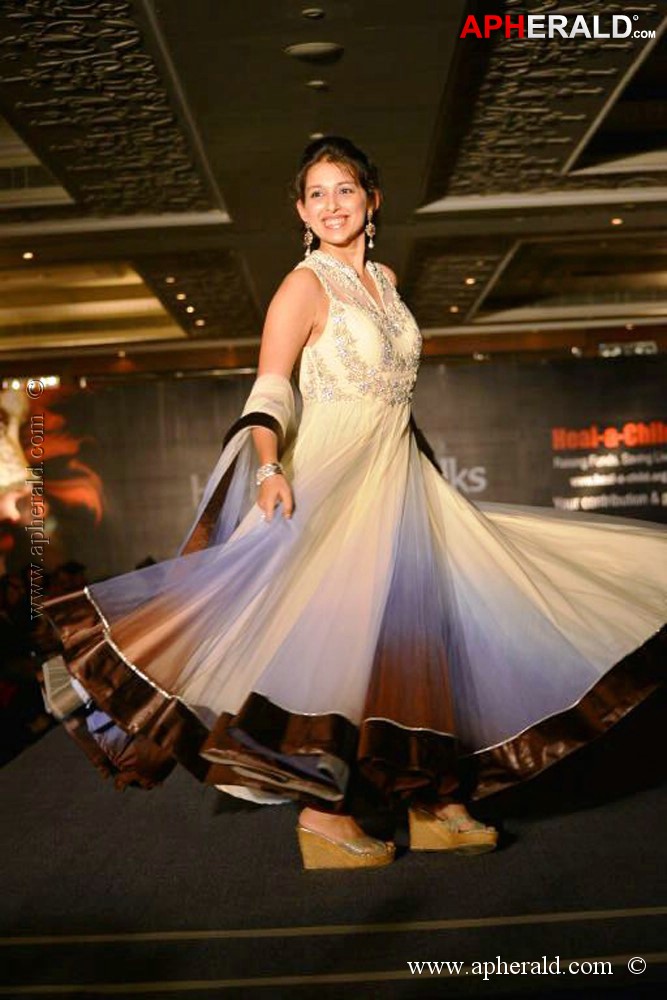Walks For Heal A Child Fashion Show