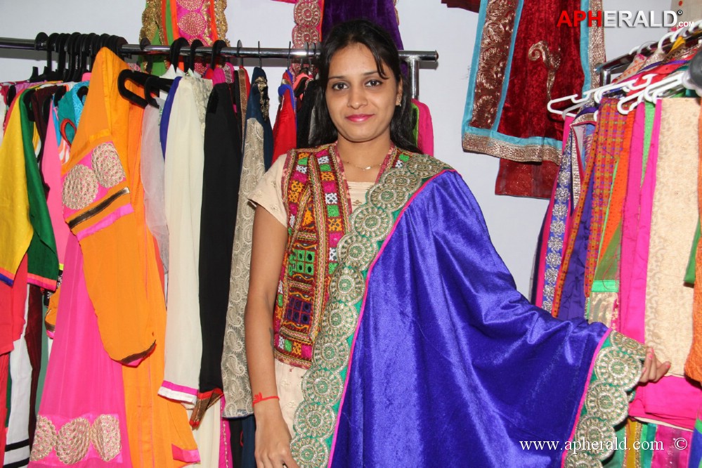 Weaves expo kicked off at kamma sangam