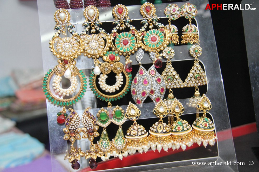 Weaves expo kicked off at kamma sangam