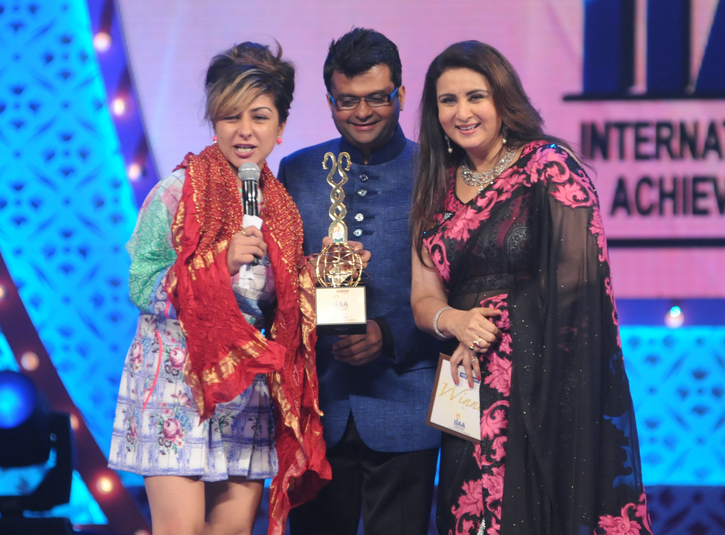 YES BANK Presents International Indian Achiever Award 2014