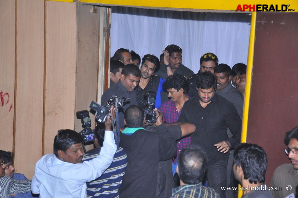 Yevadu Movie Trailer Launch