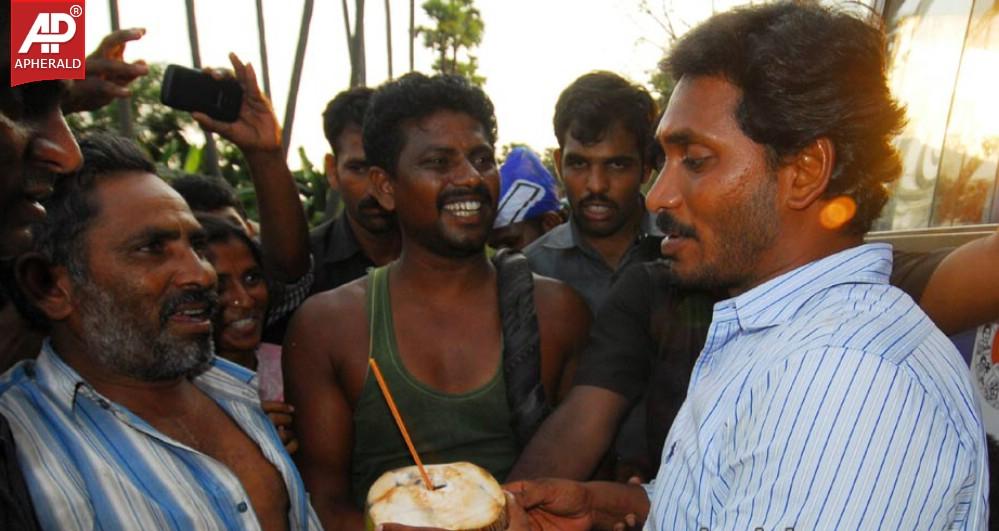 YS Jagan Campaign Photos