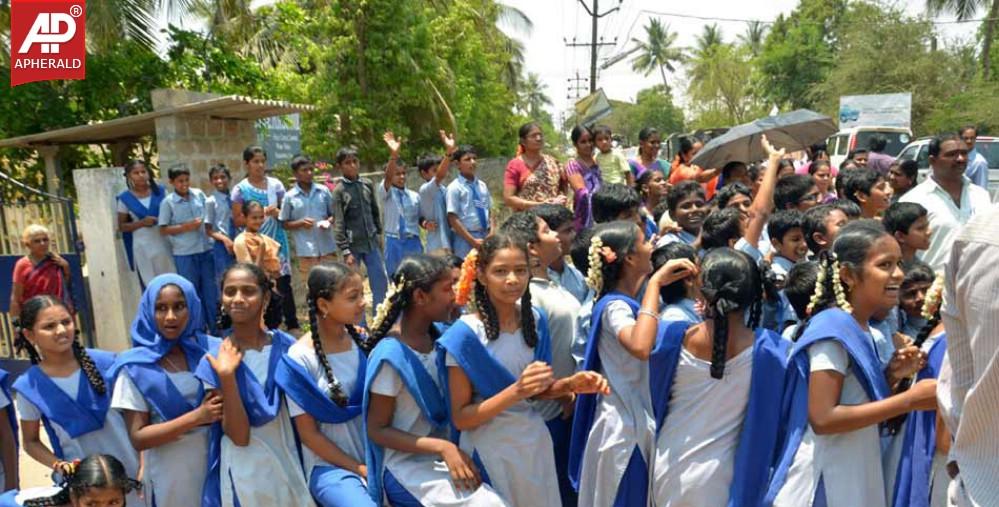 YS Jagan Campaign Photos