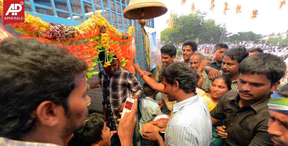 YS Jagan Campaign Photos