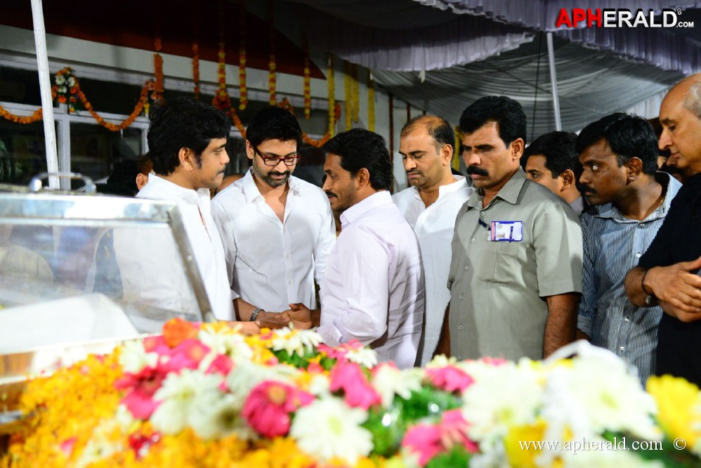 YS Jagan visited ANR