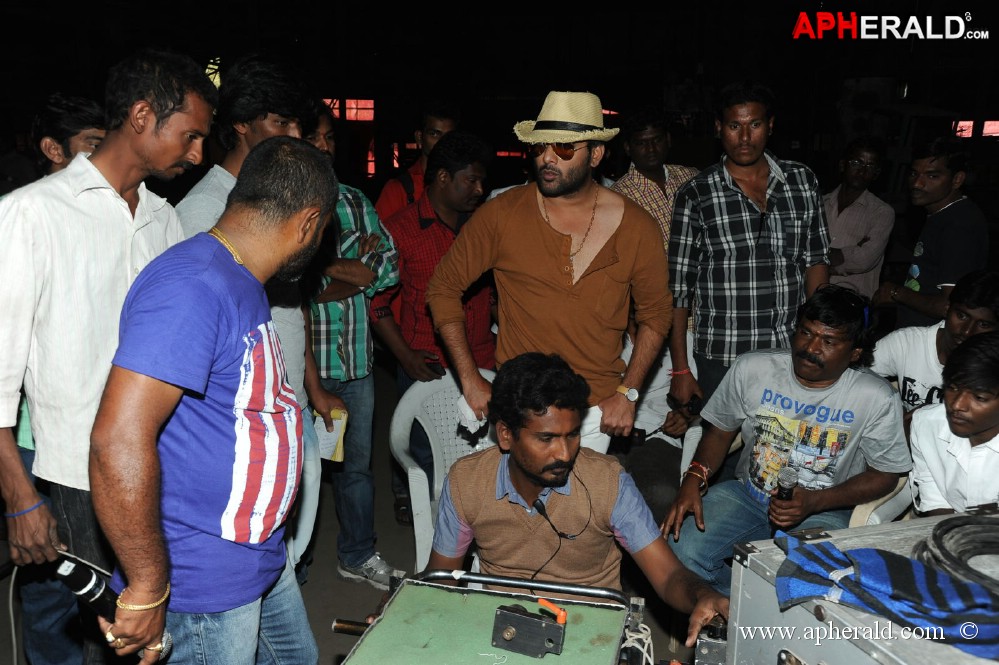 Yuddam On Loacation Pics