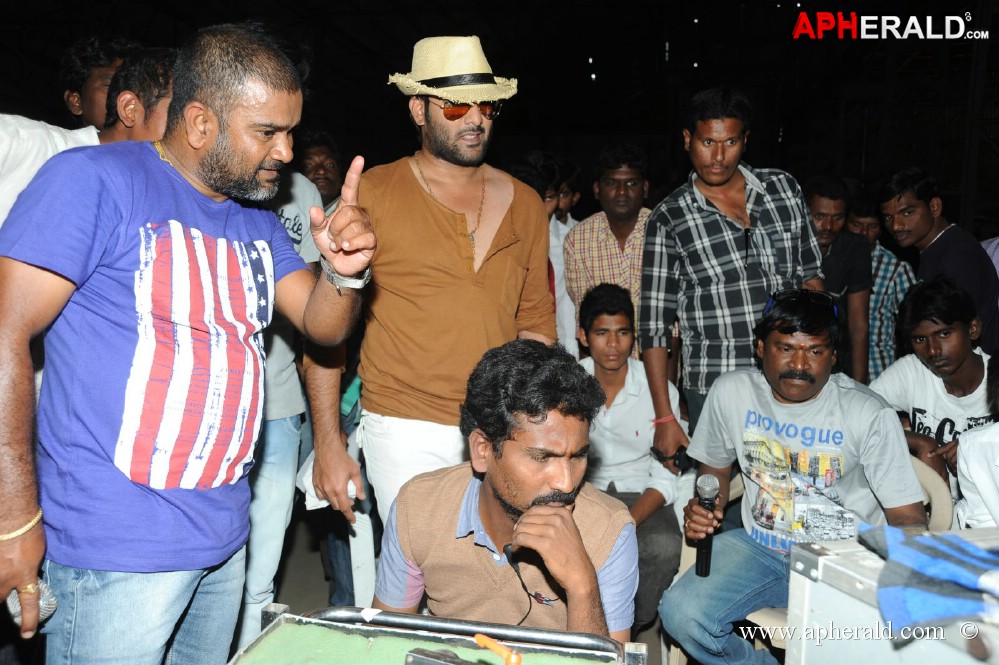 Yuddam On Loacation Pics