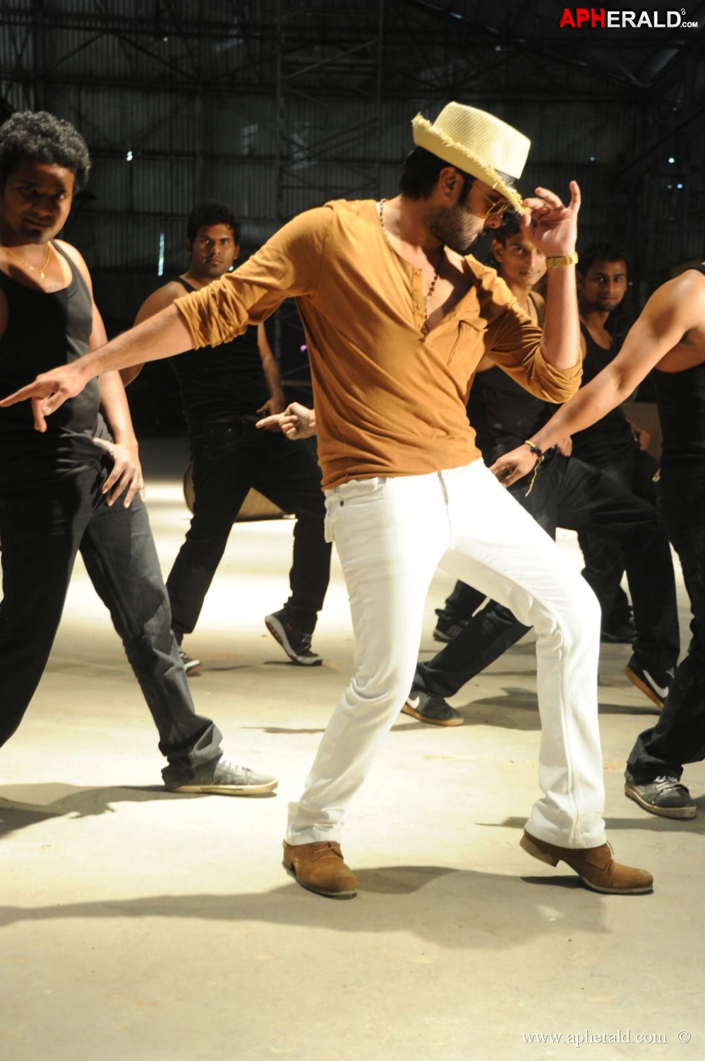 Yuddam On Loacation Pics