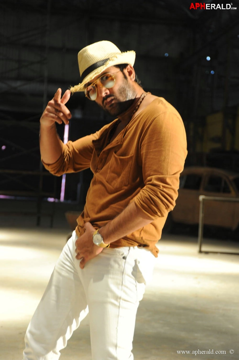 Yuddam On Loacation Pics