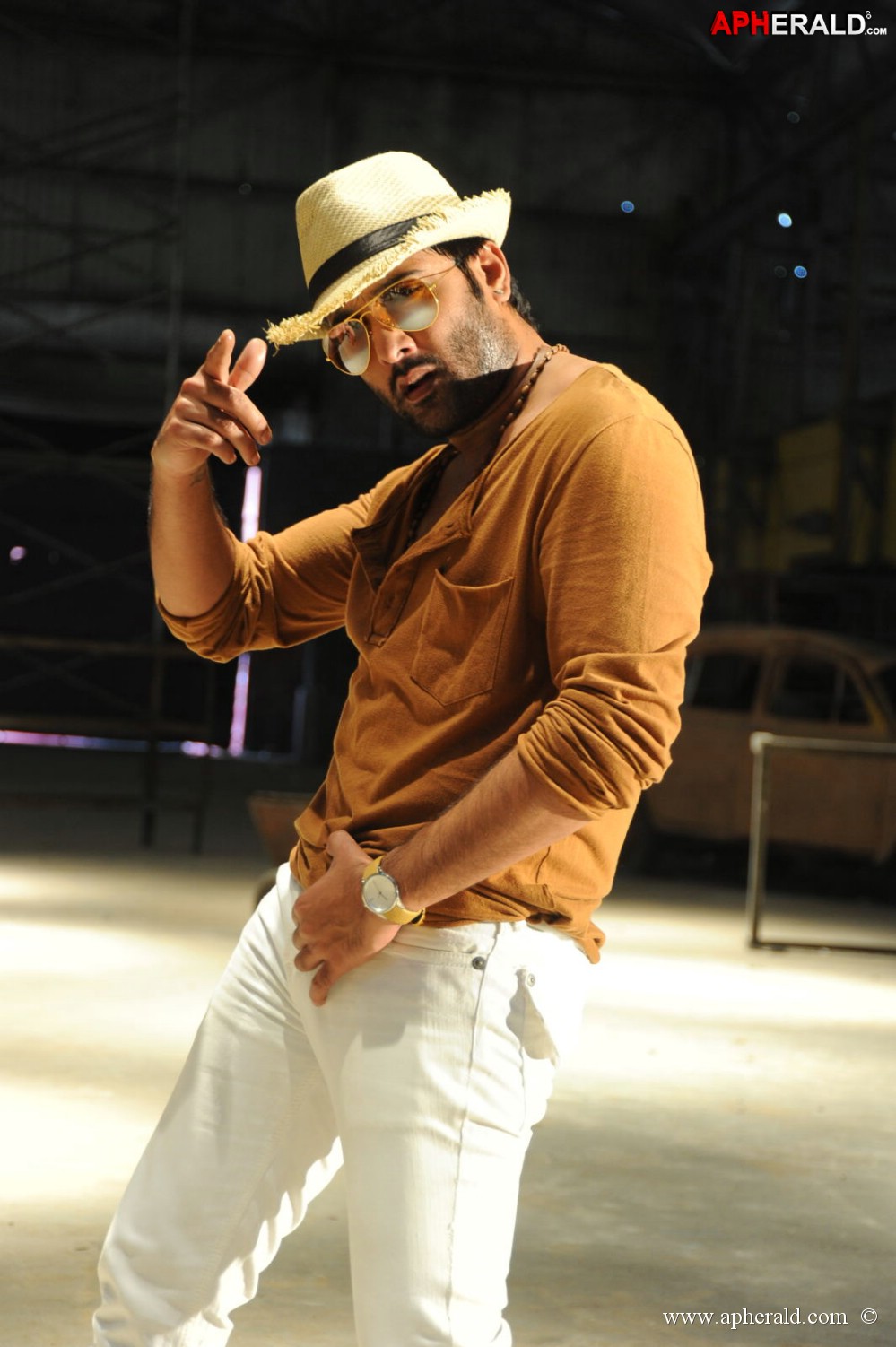 Yuddam On Loacation Pics
