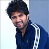 కొత్త లుక్ తో అదరగొడుతున్న హాట్ హీరో..