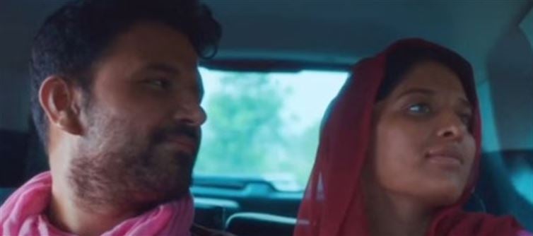 Paro Pinaki Ki Kahani: Arvind Kejriwal Joins Screening!!