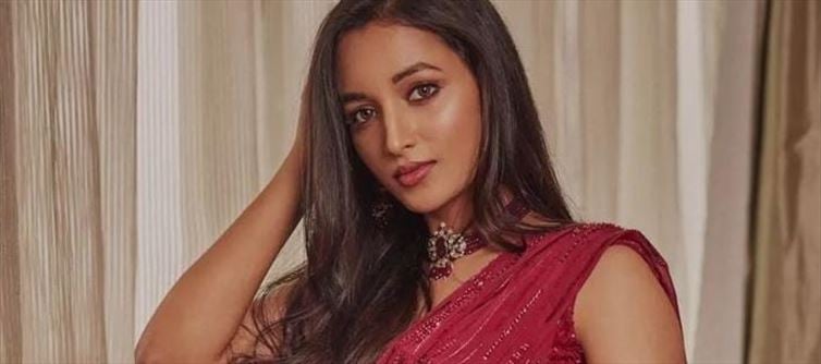 ఈ నూనెతో మెరిసే మృదువైన చర్మం మీ సొంతం?