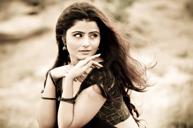 Aakanksha latest hot photo stills