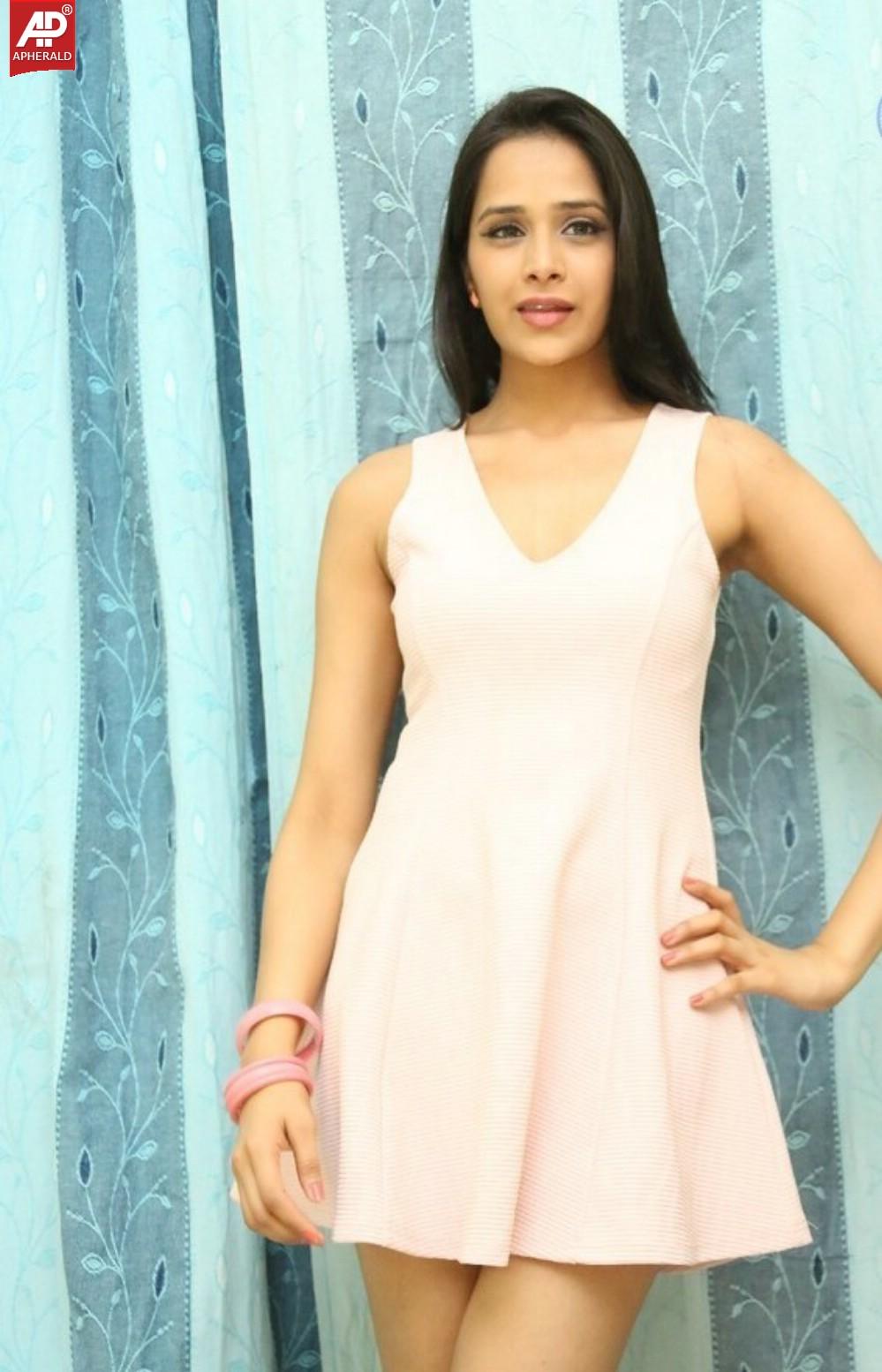 Abha Singhal Latest Spicy Photos