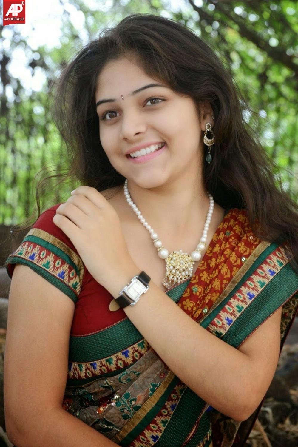 Actress Haritha Hot Photoshoot in Saree