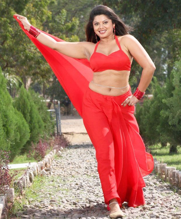 Actress Hot Navel Show Pics