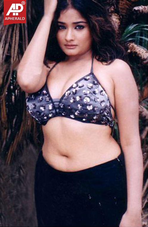 actress kiran hot photos