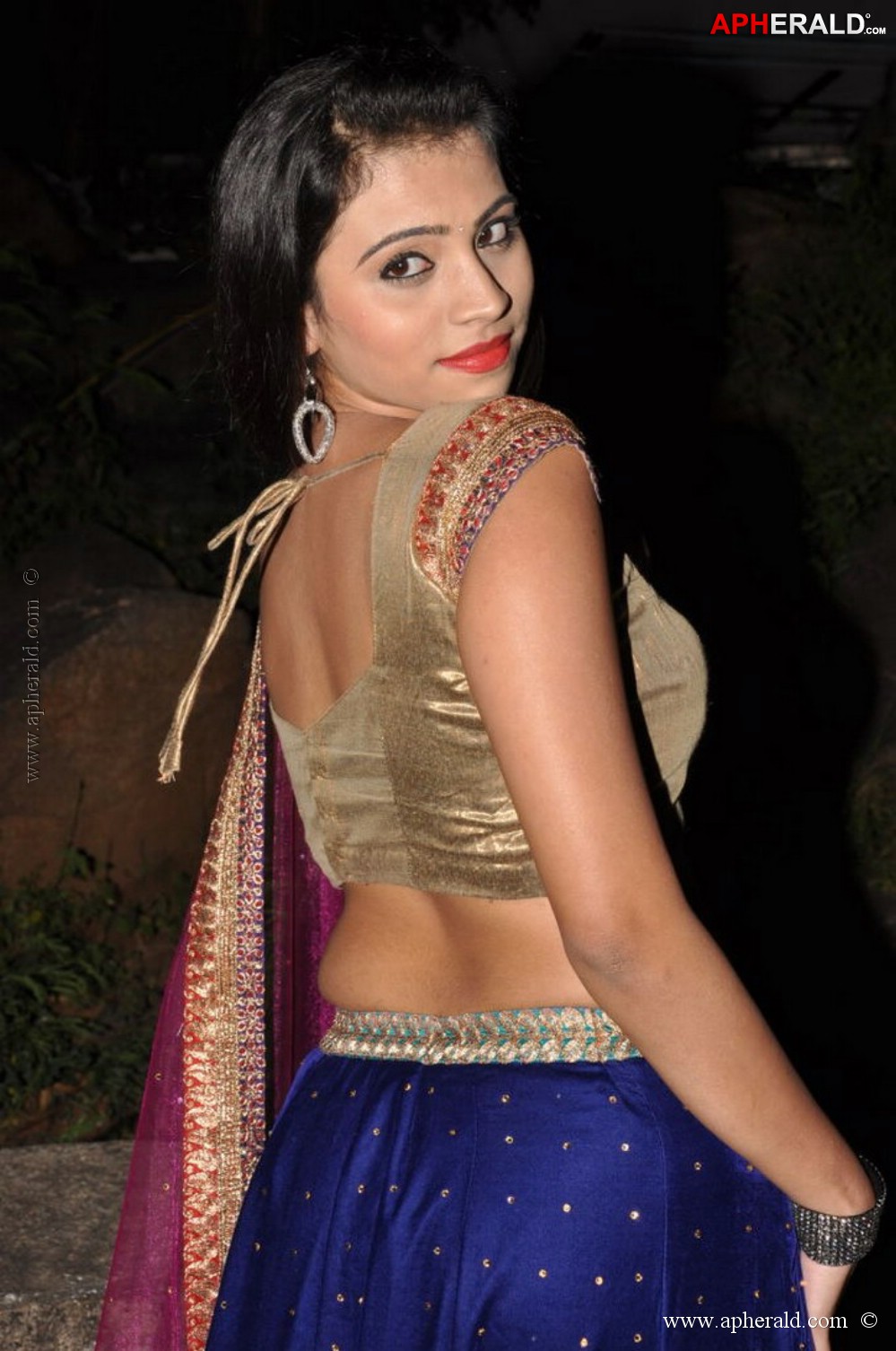 Actress Priyanka Hot Gallery