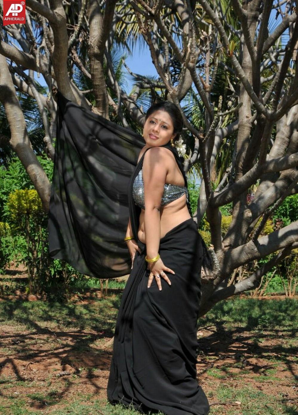 Actress Sunakshi Hot Pics