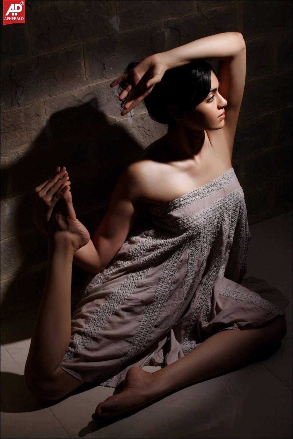 Adah Sharma Spicy Pics