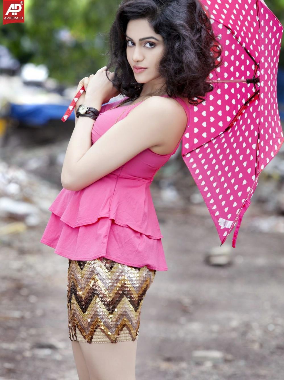 Adah Sharma Spicy Pics