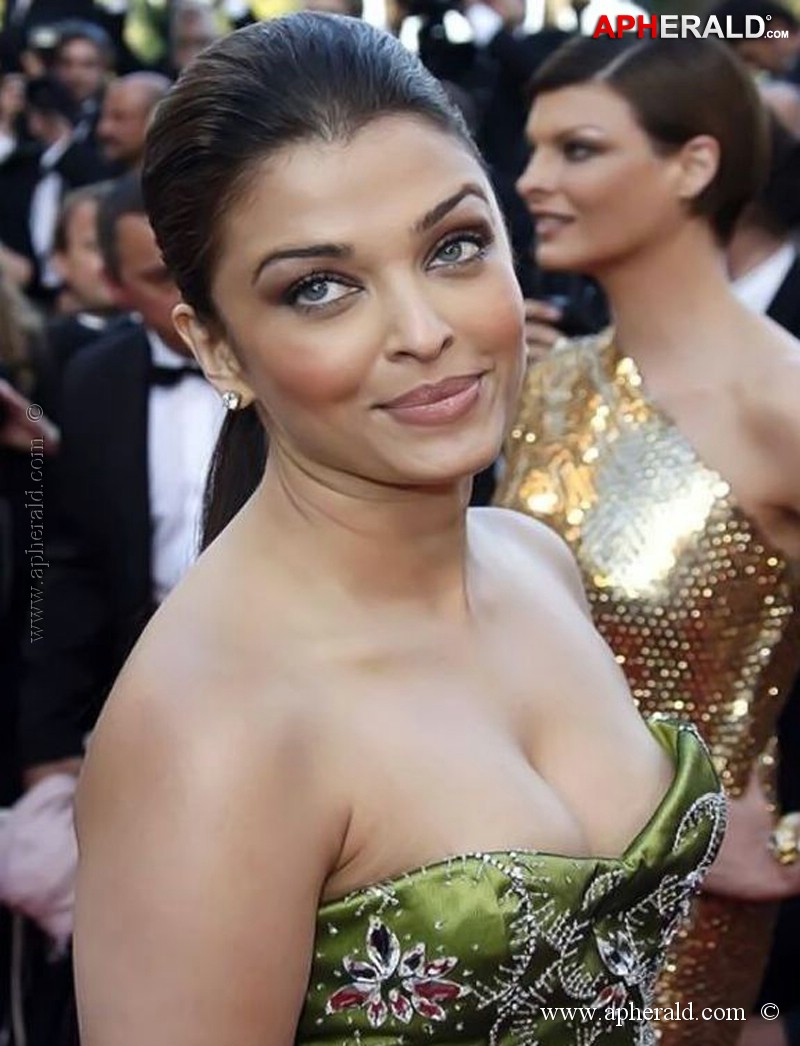 Aishwarya Rai Hot Stills