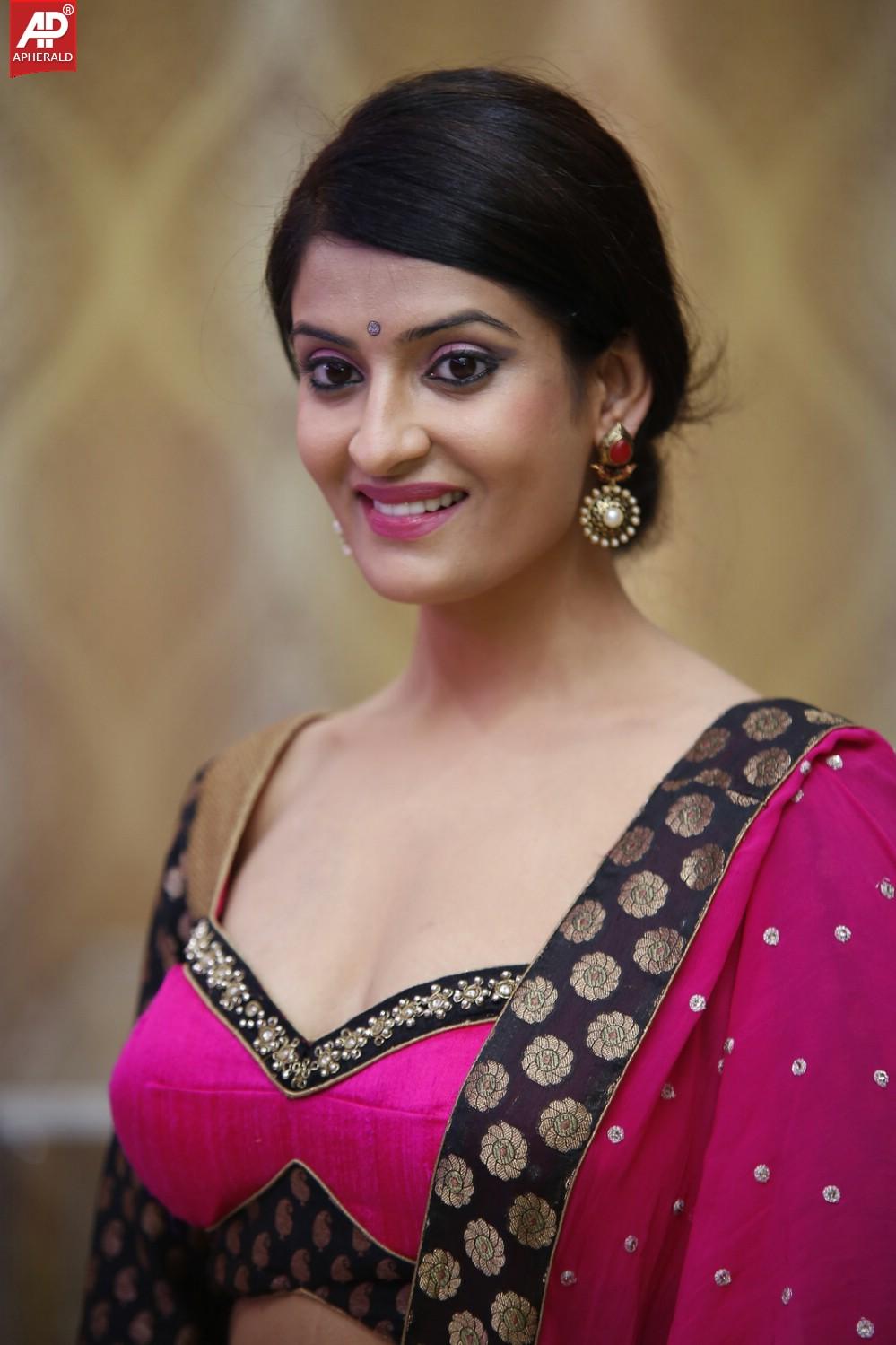 Akanksha Hot Photos