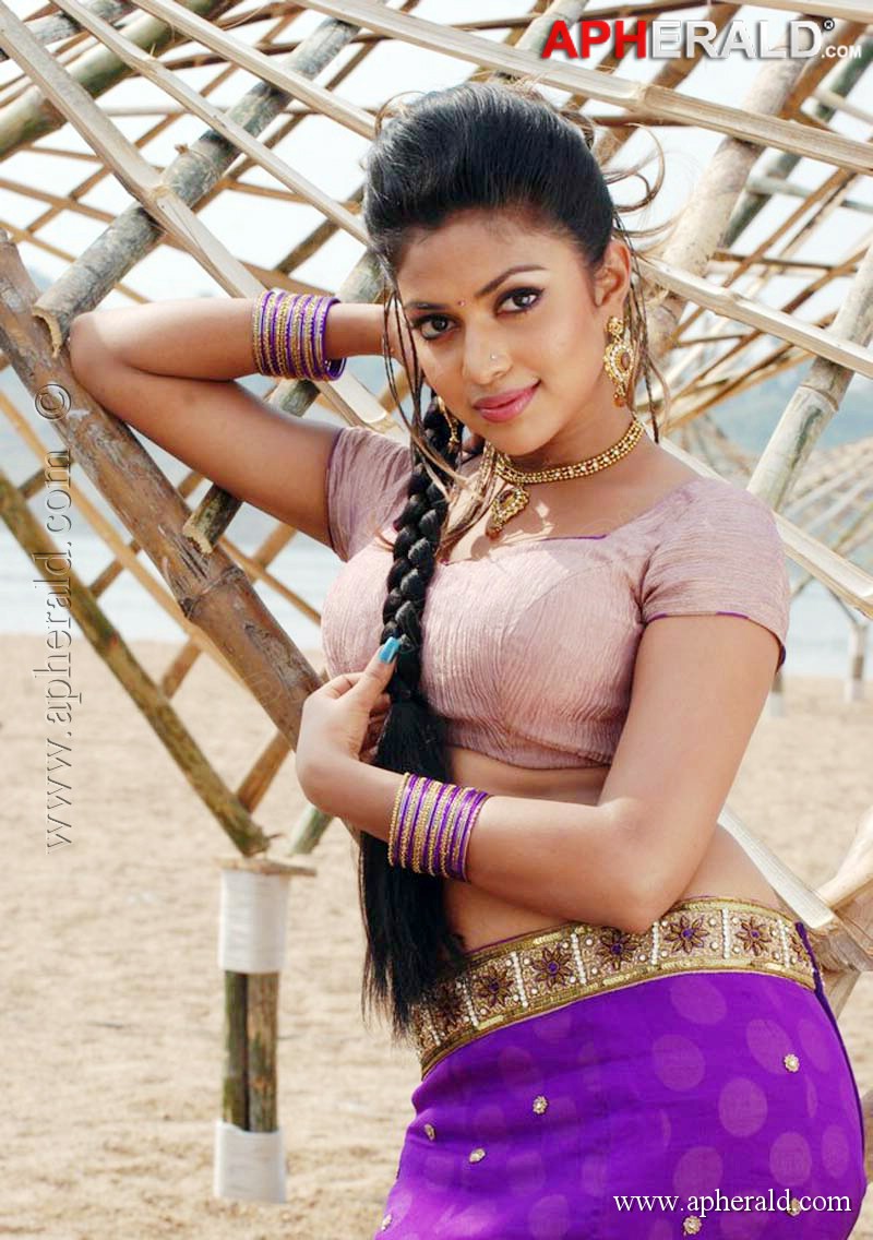 Amala paul Latest Hot  Images (stills)