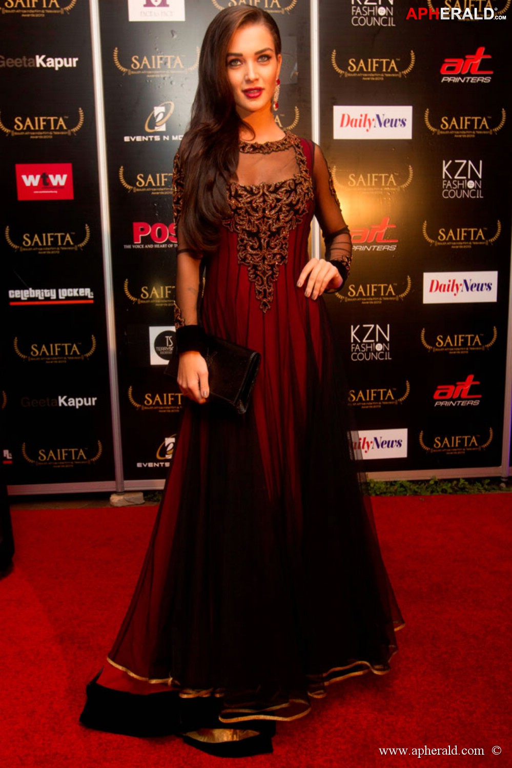 Amy Jackson Hot Stills