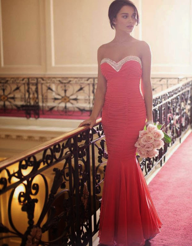 Amy Jackson latest Hot Stills