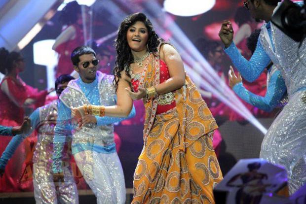 Anjali Latest Hot Dance Stills