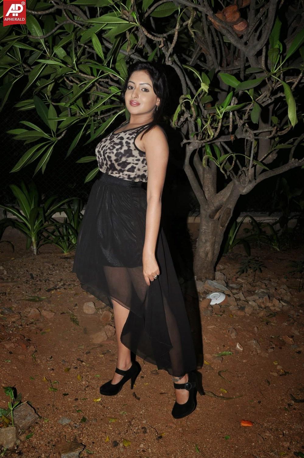 Anjana Deshpande Hot Images