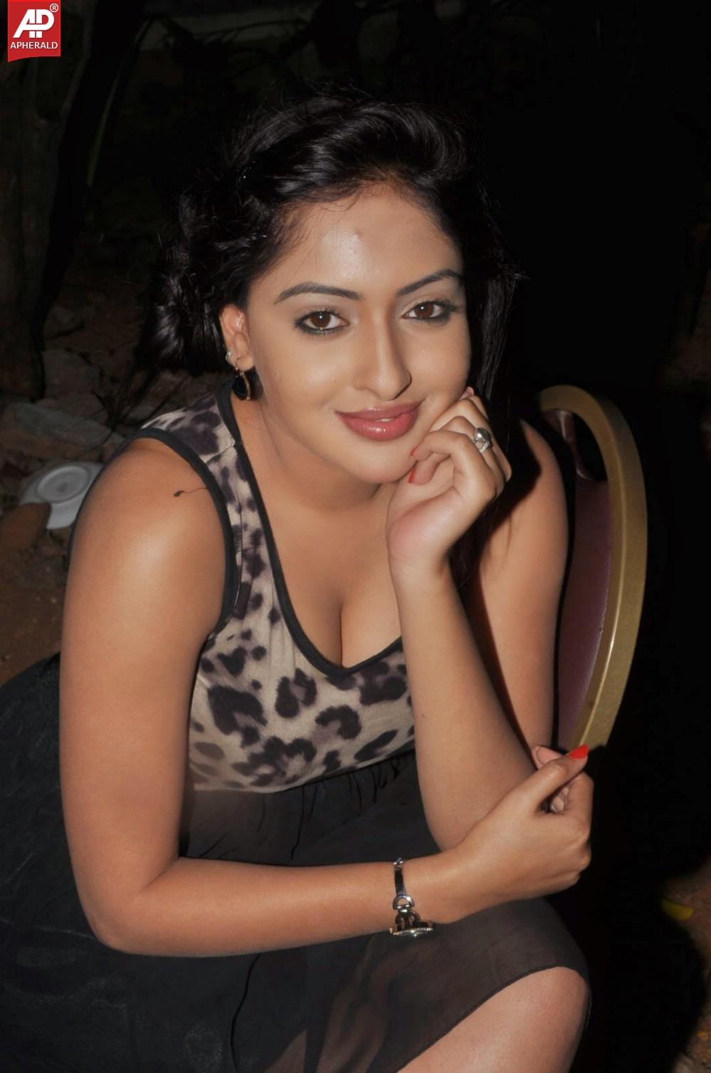 Anjana Deshpande Hot Images