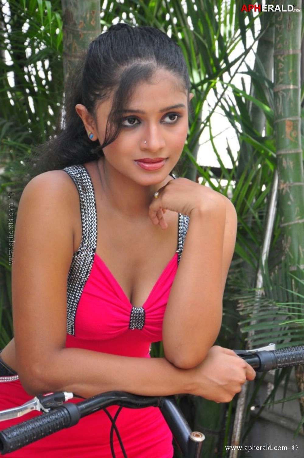 Anu Sri Latest Hot Stills